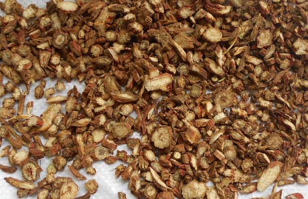 丹参的功效与作用及食用方法-丹参粉的功效与作用及食用方法