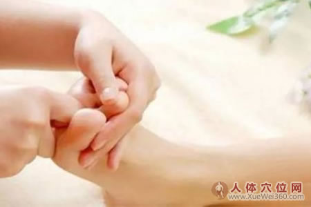 一些常见的穴位按摩养生方法