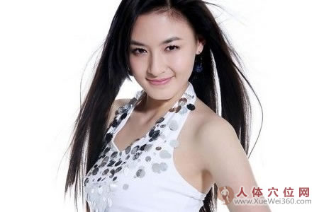 揉压<a href='http://www.liuyanbao.net/rentixueweichaxun/475.html' target='_blank'><u>合谷穴</u></a> 揉出好脸色